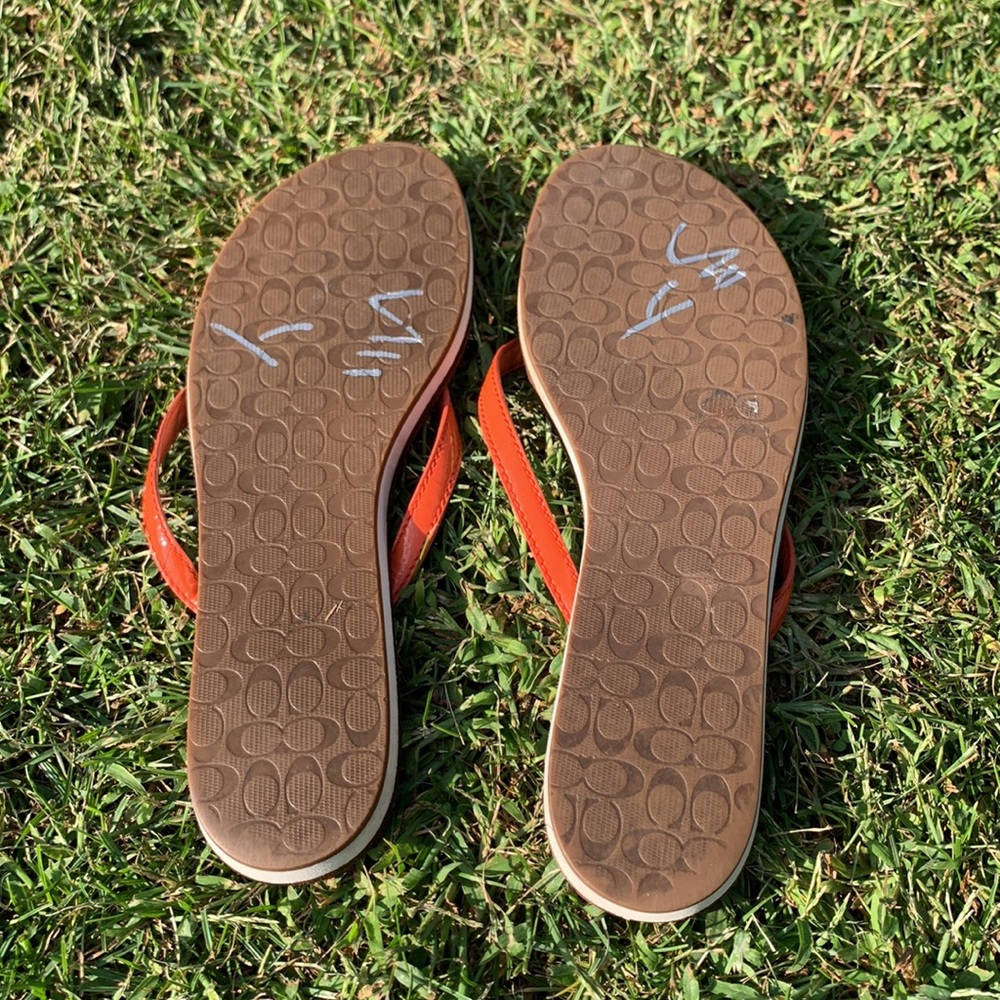 Coach sandals/flips EUC - Picture 8 of 10